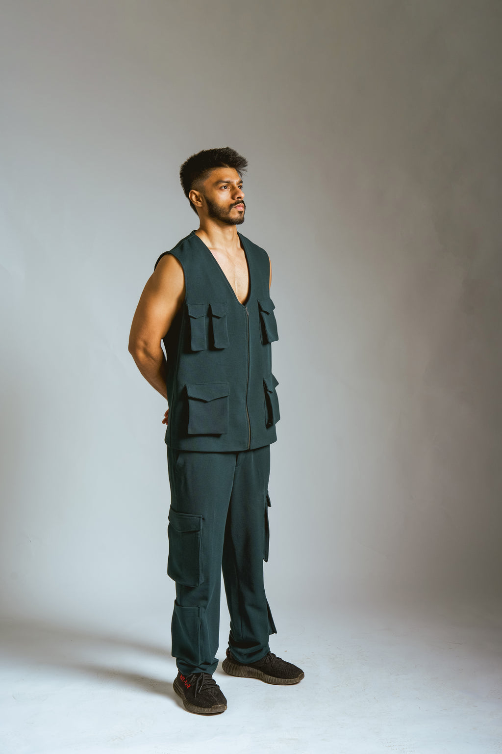 Grey Sleeveless Co-ord With Pockets & Cargo Pants
